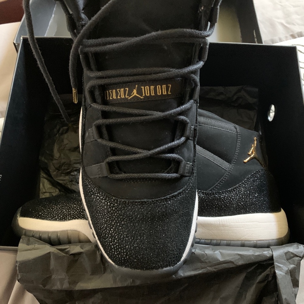 Air Jordan 11